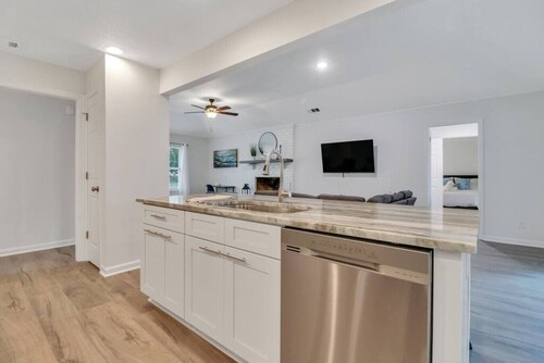 Hidden Gem in Pooler