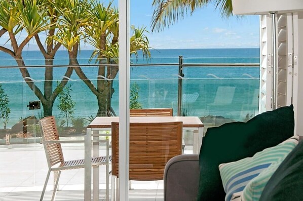 Interior - Noosa Absolute Beachfront Apartments (Noosa Heads)