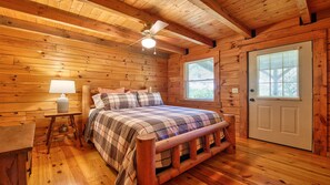 2 bedrooms, desk, iron/ironing board, travel cot - Charming Log Cabin near the Smoky Mountains w/ Spectacular Mountain & Elk Views! (Maggie Valley)