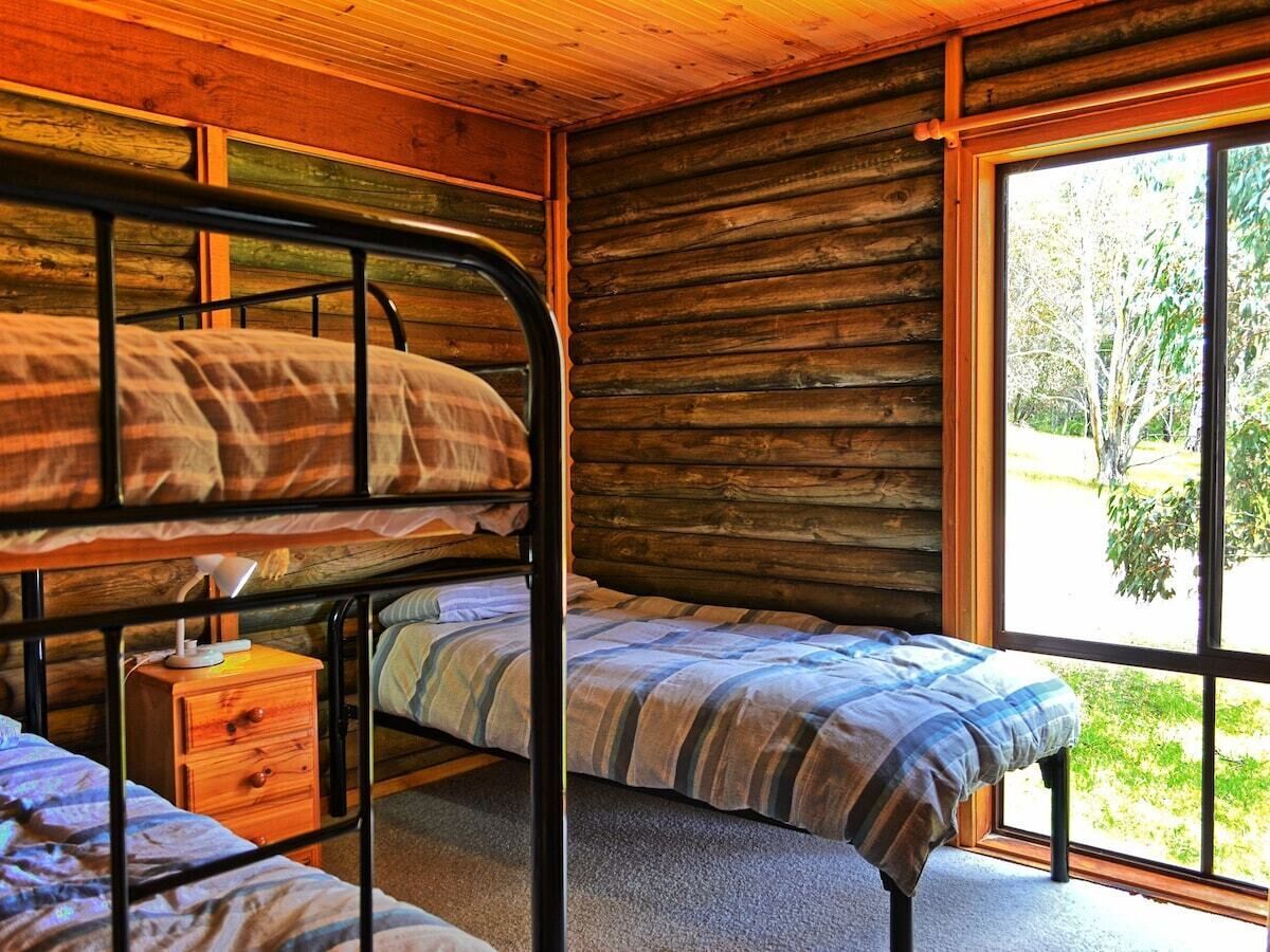 2 bedrooms, iron/ironing board, free WiFi
