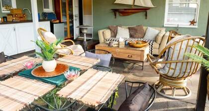 Bright Comfortable Home in Van Nuys