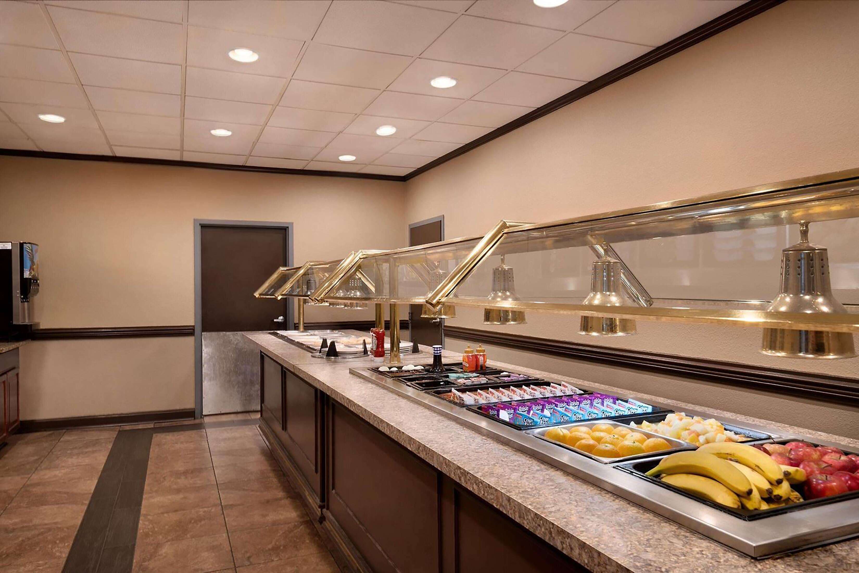 Free daily buffet breakfast