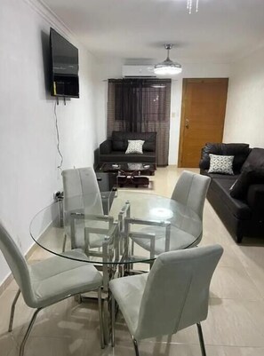Smart TV - Comfy Palace

 (Santo Domingo Este,)