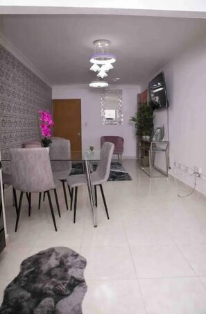 Interior - Cozy Palace
(Santo Domingo Este)