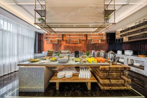 Desayuno de autoservicio diario (CNY 68 por persona)