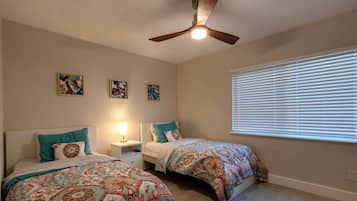 2 bedrooms, desk, iron/ironing board, free WiFi