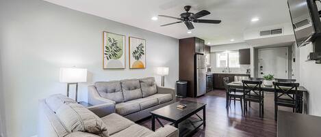 تلفزيون ذكي