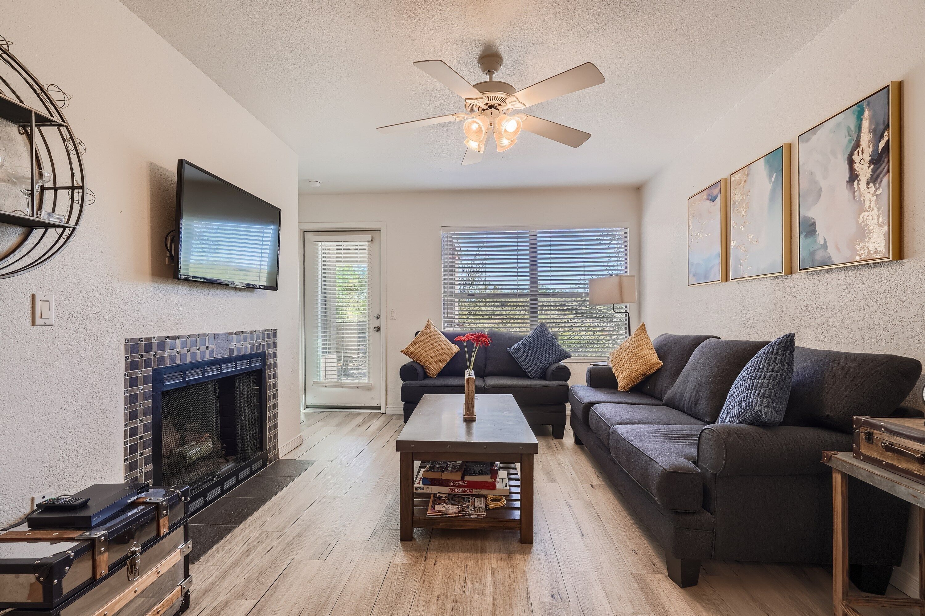 GREAT FULL  2BR Condo w/Pool in The Greens!