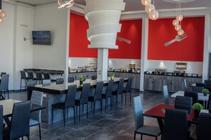 Tägliches inbegriffenes Frühstücksbuffet