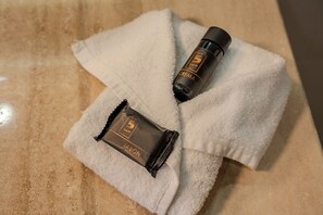 Deluxe-Zimmer | Badezimmer