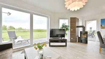 TV, fireplace, DVD player, table football