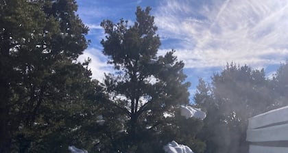 Jaydee's Run Cabin @ Whispering Oaks, 20 miles from Moab!
