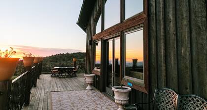 Cedar Bend Lodge Cabin @ Whispering Oaks, 20 miles from Moab!