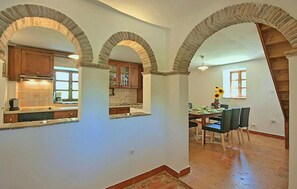 Dining - Gorgeous home in Visnjan with WiFi (Visnjan)