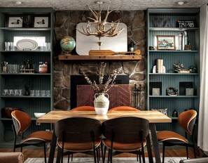Dining - River access, BBQ, fire pit, outdoor lounging & dining, dog friendly, bunk beds! (Shenandoah)