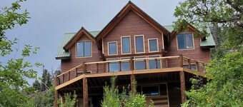 Amazing Mountain Getaway