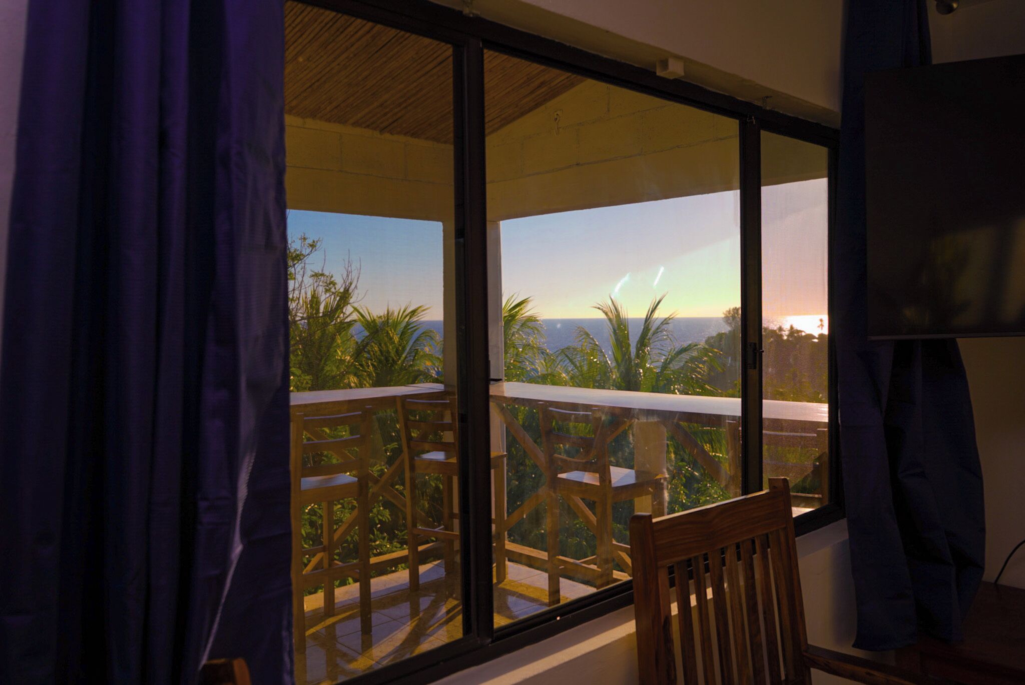 Traditional-Apartment | Balkon