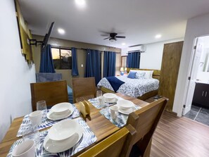 Traditional Studio | Free WiFi, bed sheets
