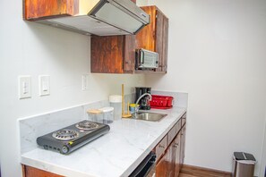 Traditional Studio | Private kitchen