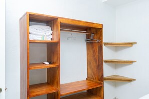 Traditioneel appartement | Individueel gedecoreerd, individueel gemeubileerd, gratis wifi