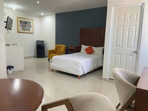 Standard Room, 1 Double Bed | Free WiFi - NUVE EXPRESS (Torreón)