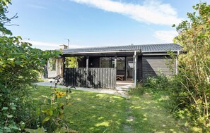 Exterior - Nice home in Vejby with WiFi (Vejby)