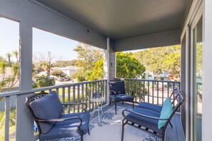 Property grounds - Beachy Getaway–Cozy, Clean & Equipped w/ All Essentials! Relax, Enjoy & Refresh! (St. Augustine)