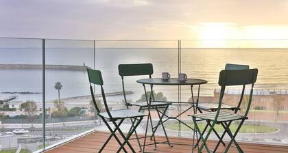 GuestHost - Sea Gate Exclusive Seaview Terrace Flat
