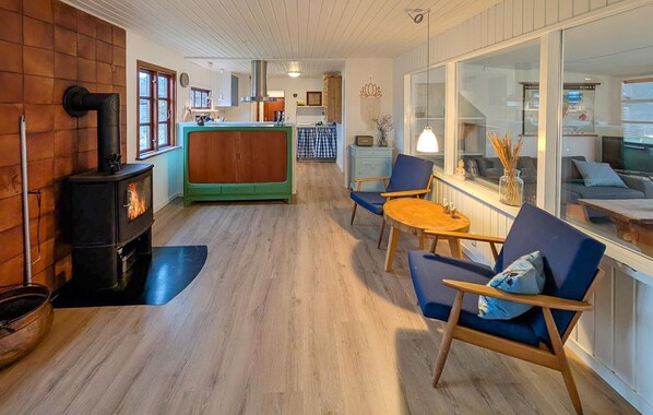 Interior - 3 bedroom lovely home in Hals (Hals)