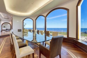 House (Multiple Bedrooms) | Interior