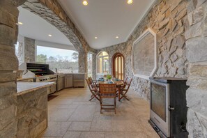 House (Multiple Bedrooms) | Interior