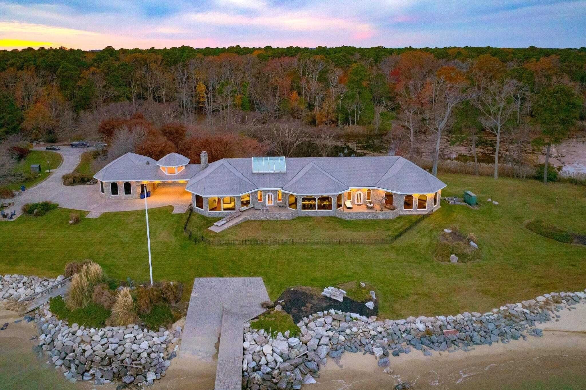 獨棟房屋 (Multiple Bedrooms) | 住宿正面