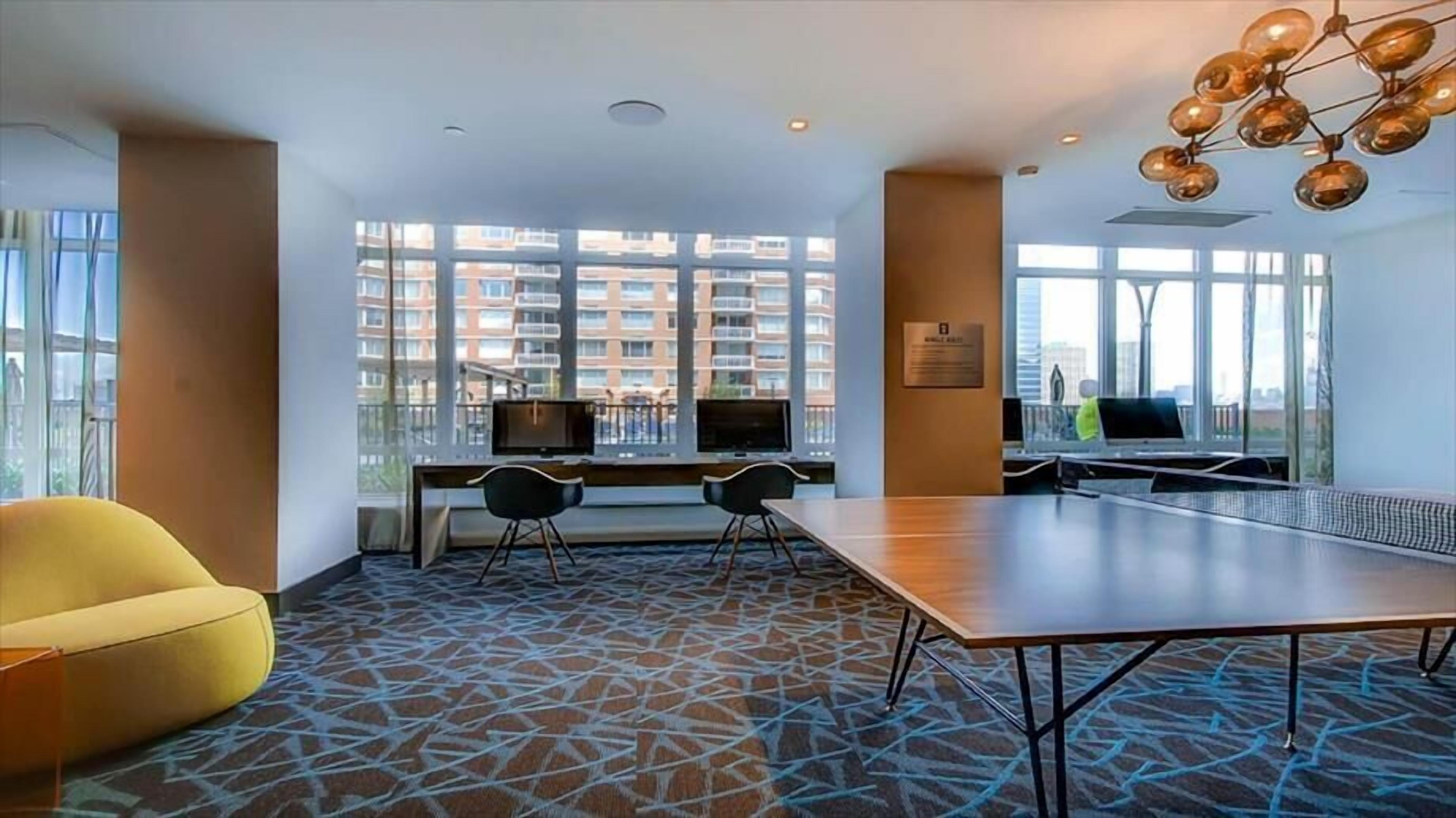 Jersey City 1 Bedroom Common Area