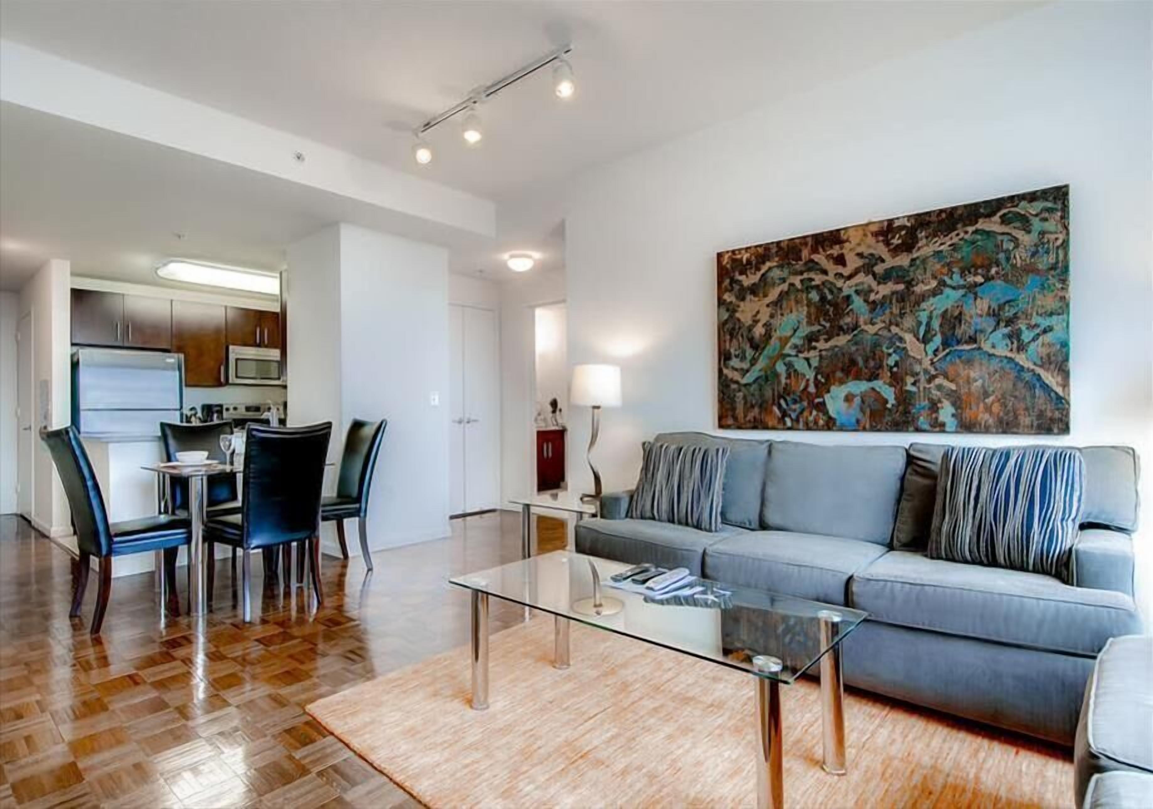 Upscale 1BR | Full Kitchen | Washer-Dryer | by GLS