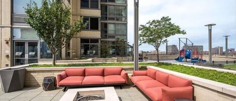 Jersey City 1 Bedroom Common Area