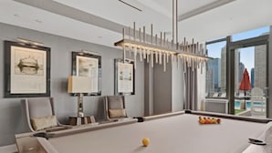 Games room - Modern 1BR | Full Kitchen | Free WiFi  | Easy access to NYC (Jersey City)