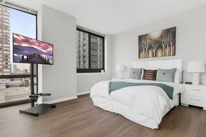 2 habitaciones, escritorio, tabla de planchar con plancha y wifi gratis 