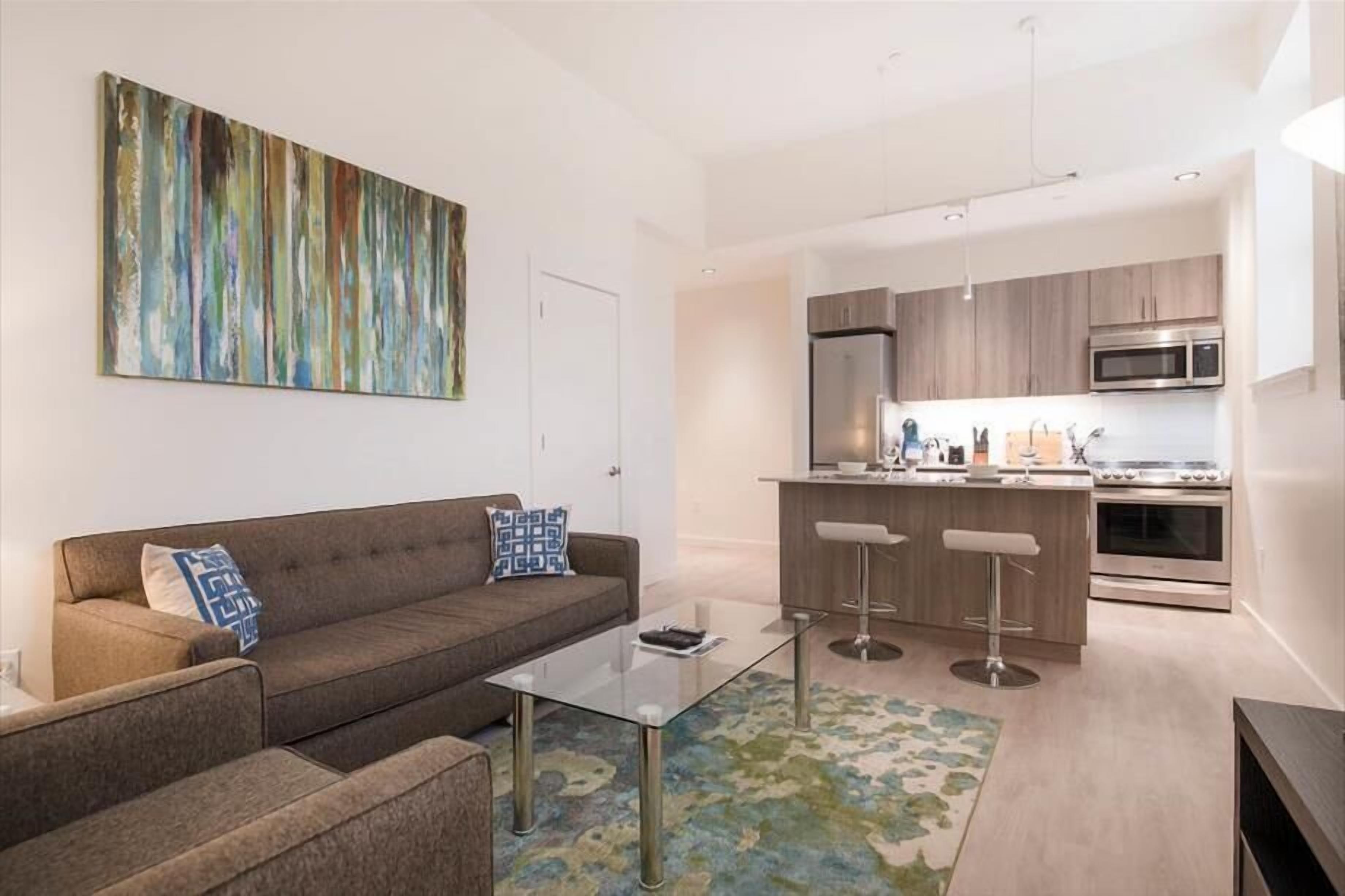 1BR w/ In-unit Washer & Dryer & Full Bright Kitchen | Downtown Boston