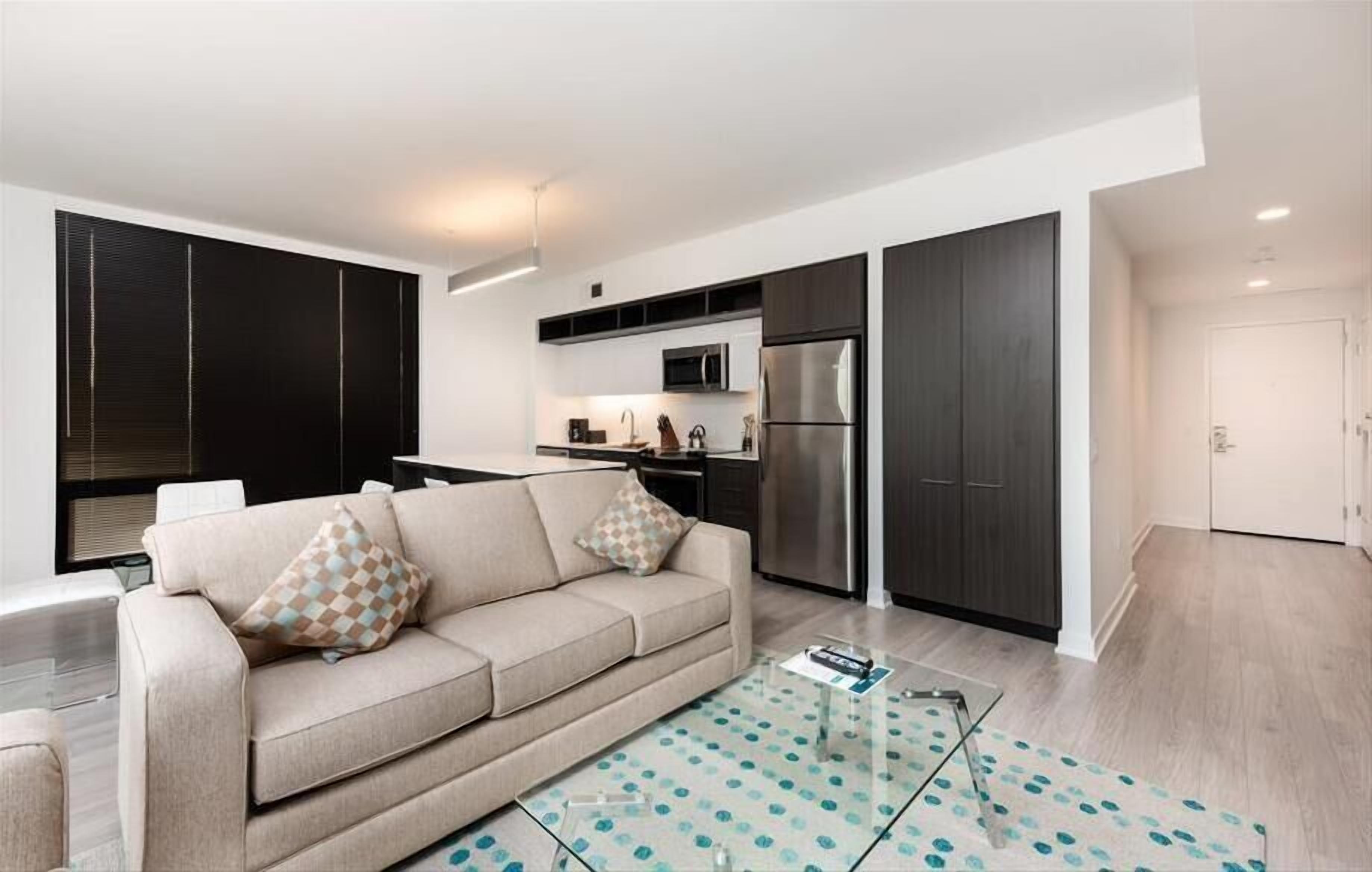 Experience Reston | Work Desk + Fast WiFi | nr Washington DC