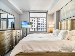 1 chambre, bureau, fer et planche à repasser, accès au Wi-Fi (inclus)