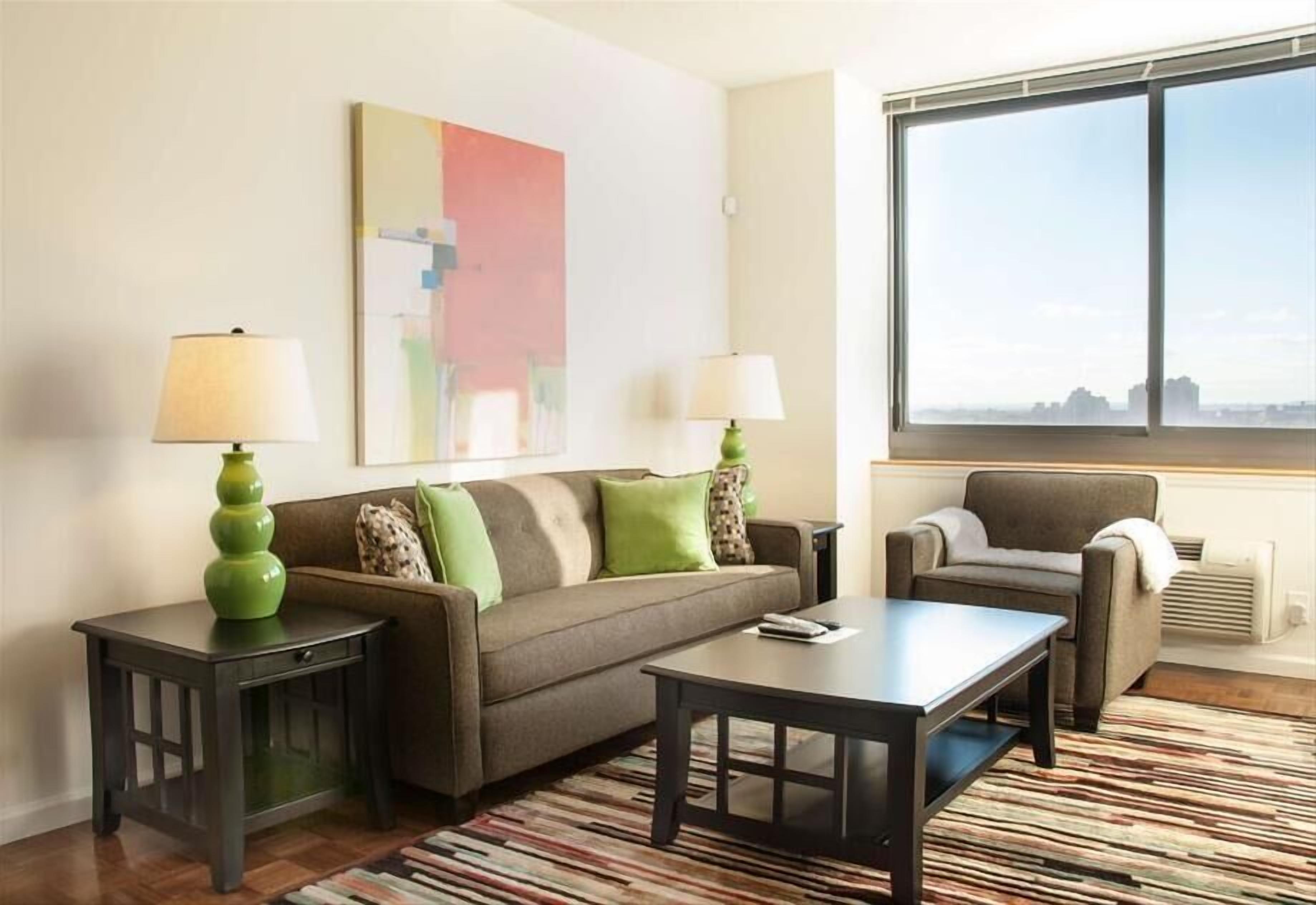 Spacious 1BR | Gym | steps from PATH | near NYC | by GLS