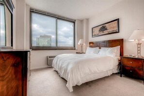 2 Schlafzimmer, Schreibtisch, Bügeleisen/Bügelbrett, kostenloses WLAN