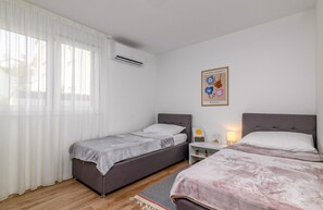 2 bedrooms, free WiFi, bed sheets