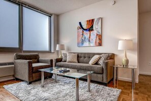 Smart TV - Spacious 1BR | Full Kitchen | Near PATH by GLS (Jersey City)