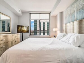 1 chambre, bureau, fer et planche à repasser, Wi-Fi gratuit