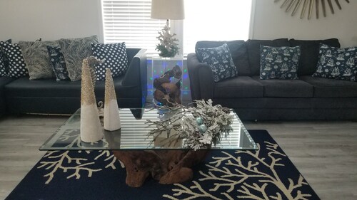 Keys 3 Bedroom Corner Home near Beach & Key West 