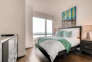 1 bedroom, desk, iron/ironing board, free WiFi - Deluxe 1BR | Midtown West | Walking Distance to Javits Center | by GLS (New York)