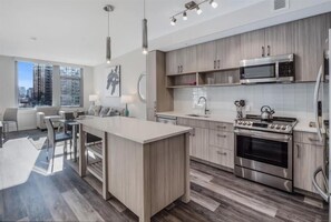 Fridge, microwave, oven, stovetop - Spacious 1BR | Fabulous Amenities | Pentagon City | by GLS (Arlington)