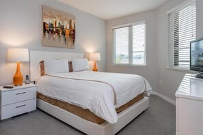 1 slaapkamer, een bureau, een strijkplank/strijkijzer, gratis wifi