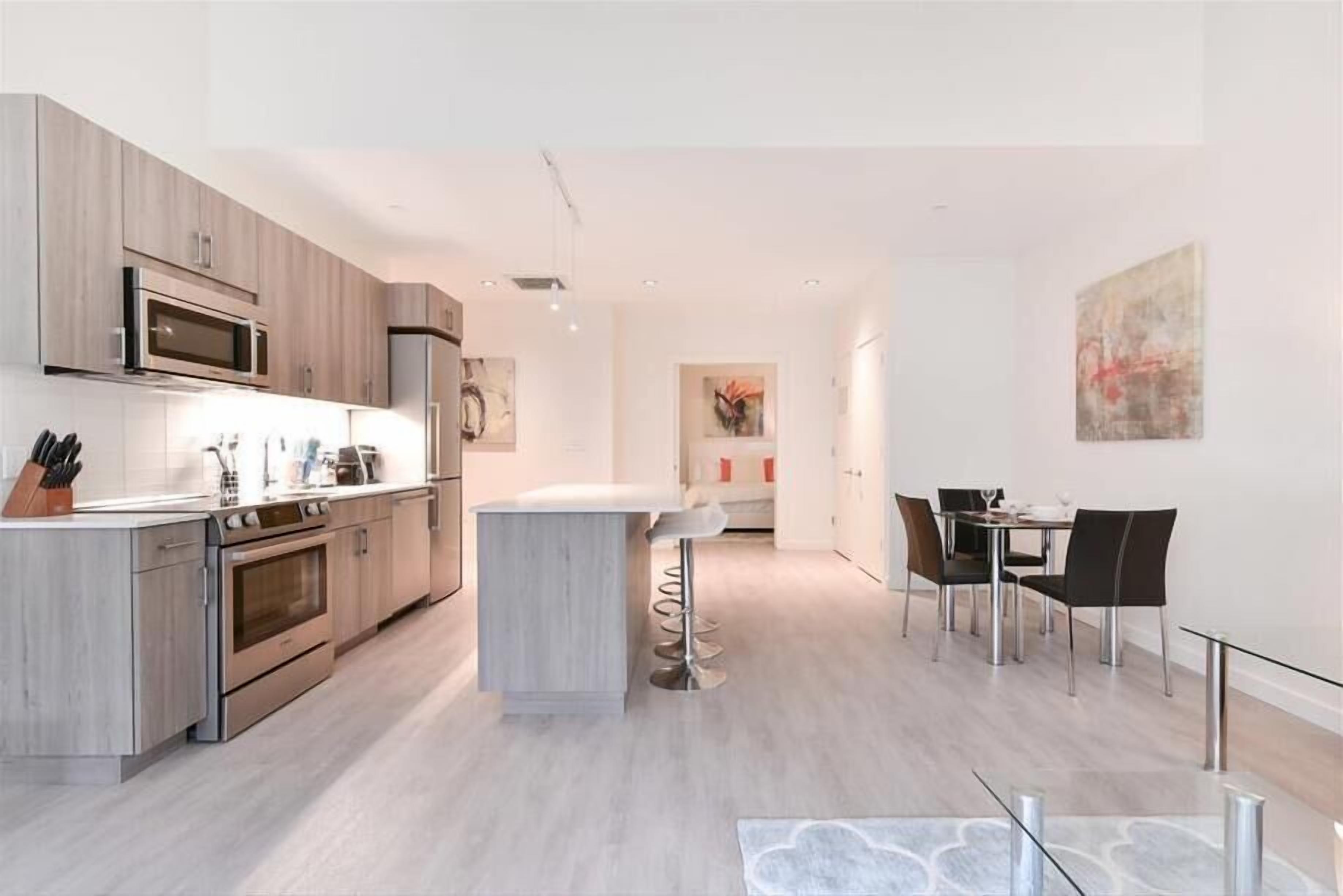 Modern Downtown 1BR | Work Desk+WiFi | near Beacon Hill